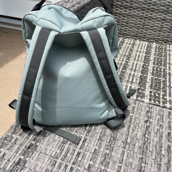 Red Rovr Diaper Backpack - Picture 3 of 6